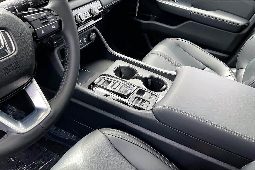 new 2025 Honda Pilot car, priced at $51,095
