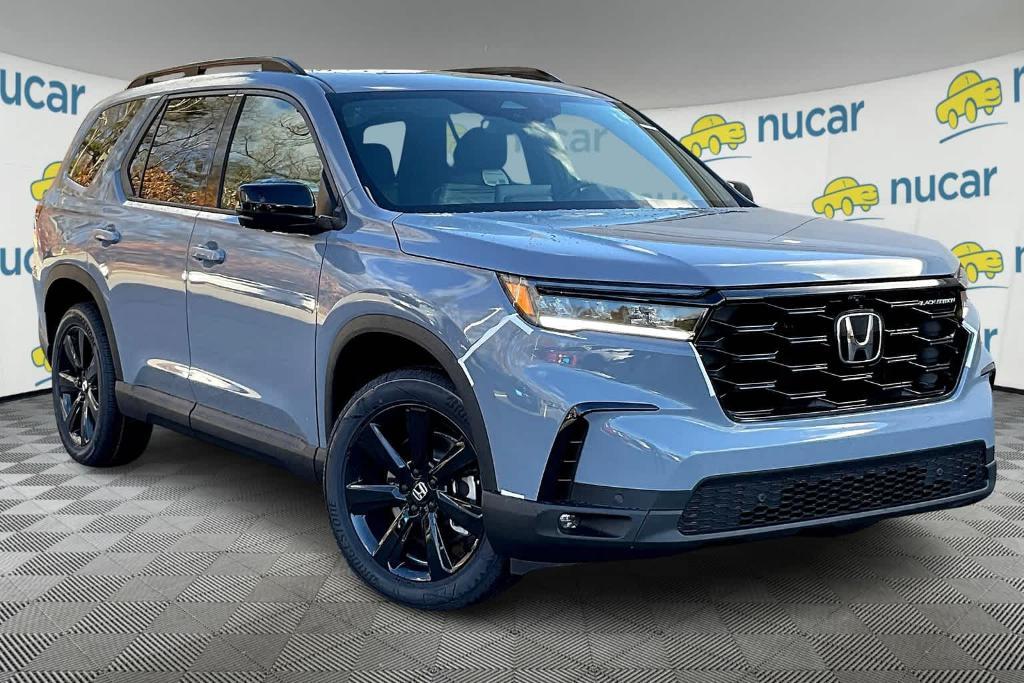 new 2025 Honda Pilot car, priced at $53,640