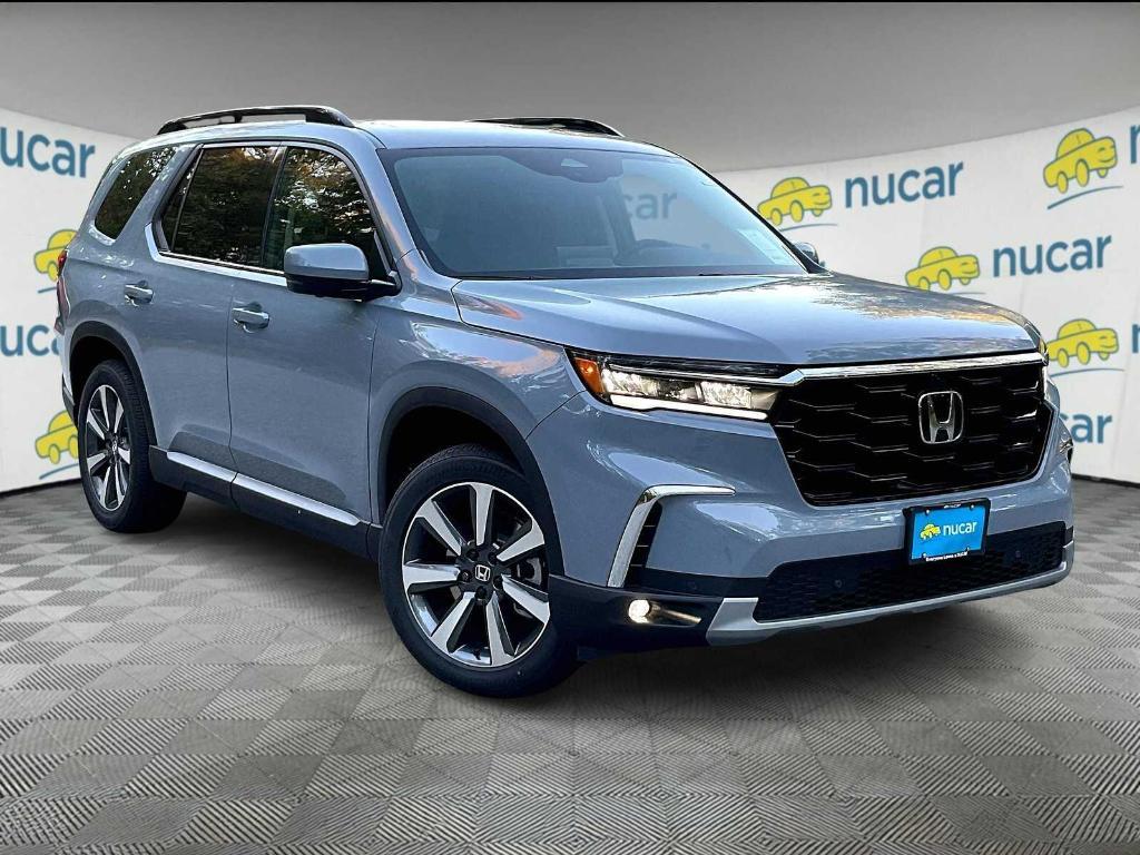 new 2025 Honda Pilot car, priced at $55,030