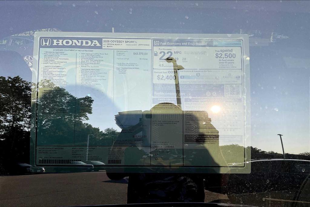 new 2025 Honda Odyssey car, priced at $45,415