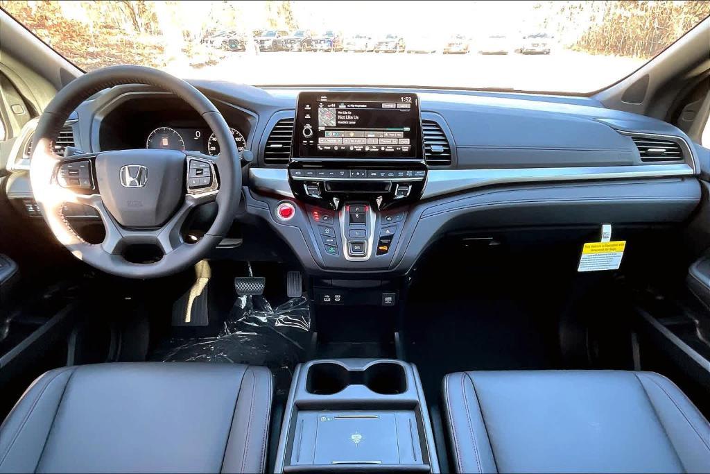 new 2025 Honda Odyssey car, priced at $45,415