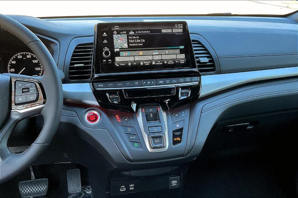new 2025 Honda Odyssey car, priced at $45,415