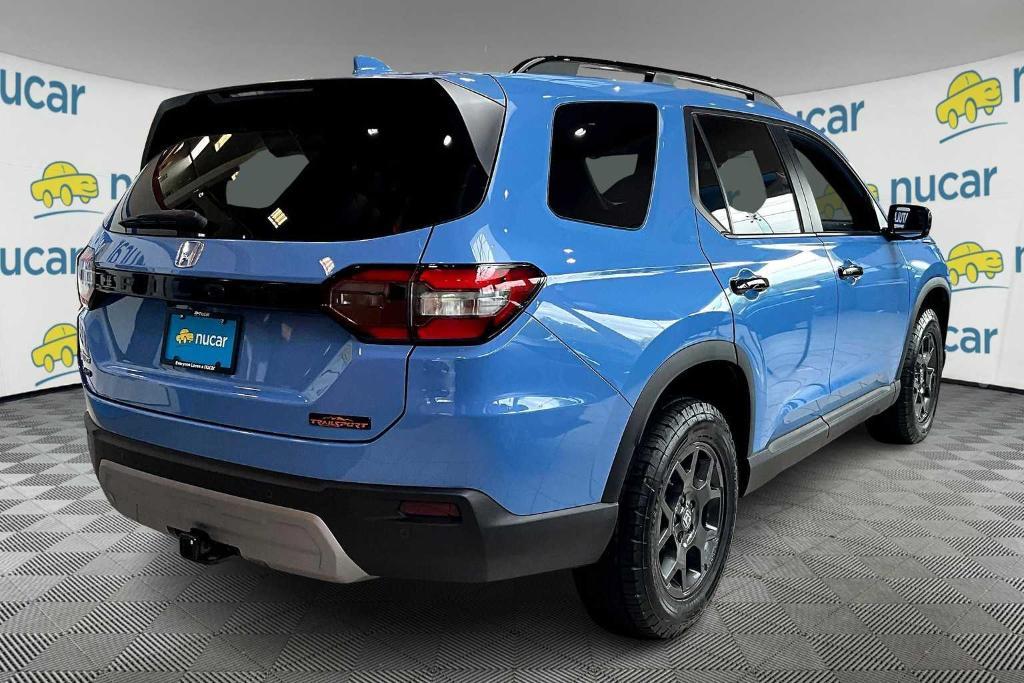new 2025 Honda Pilot car, priced at $51,305