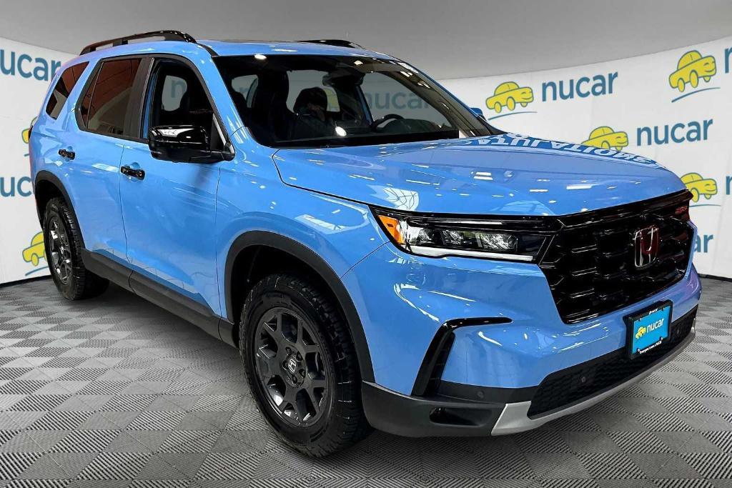 new 2025 Honda Pilot car, priced at $51,305