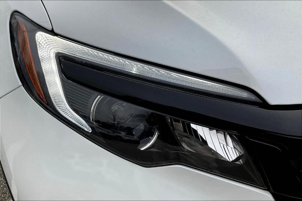 used 2021 Honda Pilot car, priced at $27,894