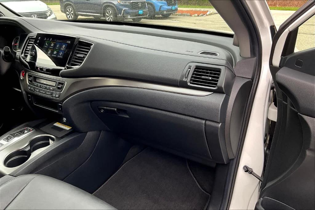 used 2021 Honda Pilot car, priced at $29,278