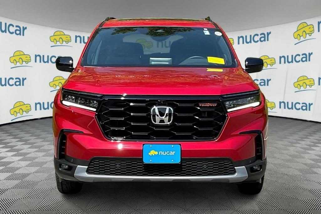new 2025 Honda Pilot car, priced at $52,090