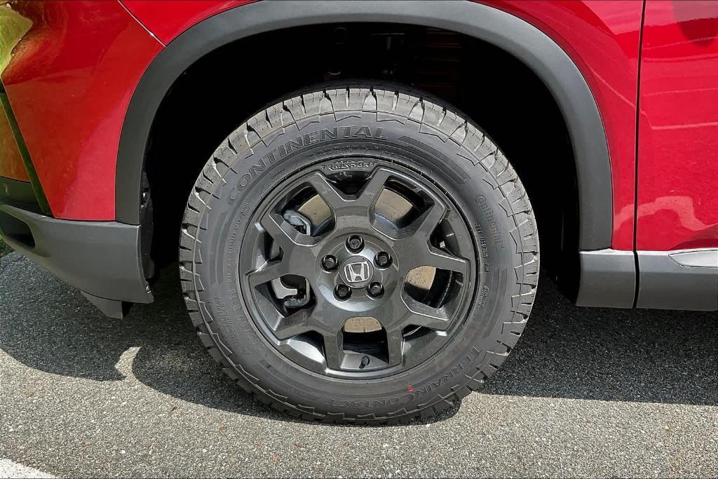 new 2025 Honda Pilot car, priced at $52,090