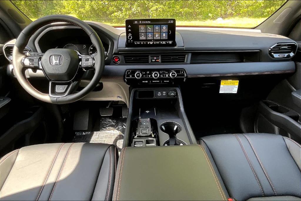 new 2025 Honda Pilot car, priced at $52,090