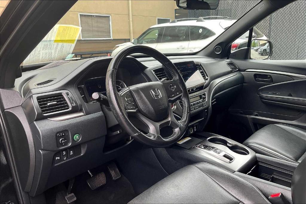 used 2022 Honda Passport car, priced at $33,499