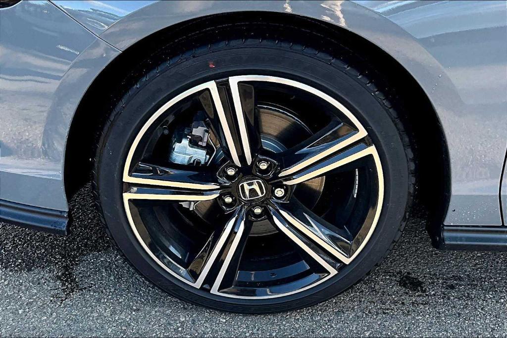 new 2025 Honda Accord Hybrid car, priced at $35,260