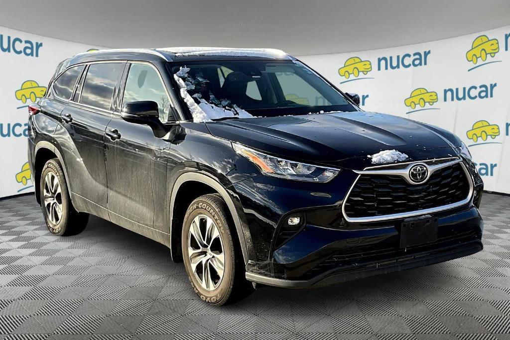 used 2020 Toyota Highlander car, priced at $33,535