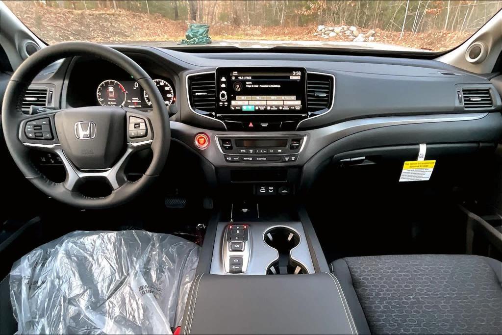 new 2025 Honda Ridgeline car, priced at $42,000