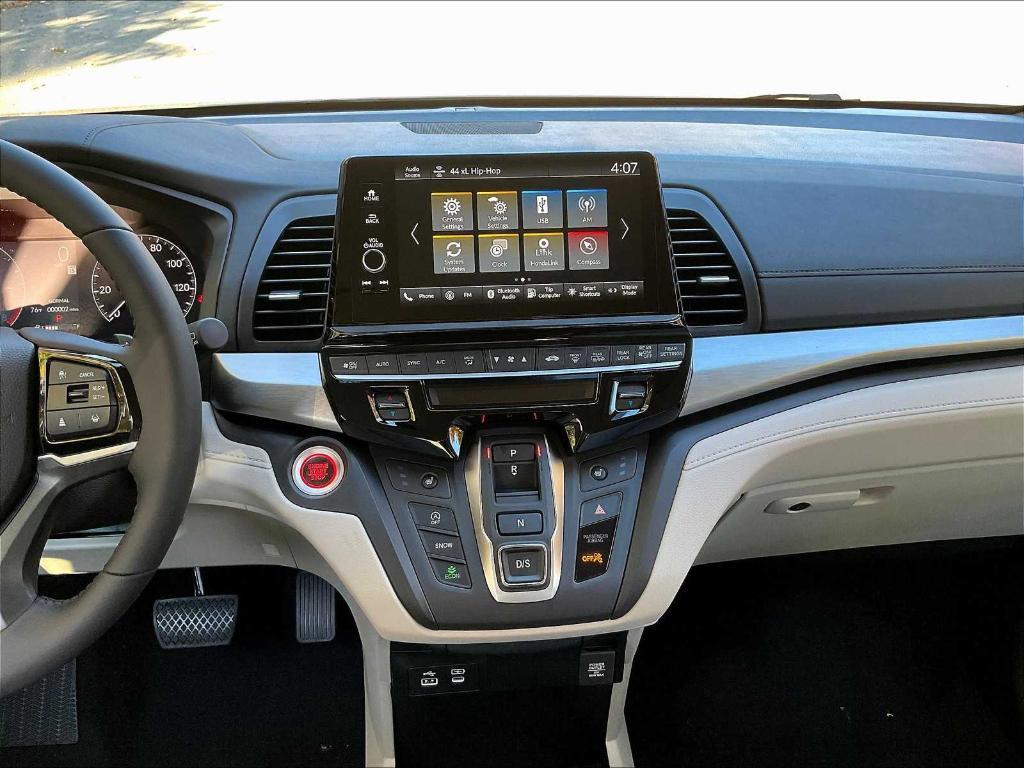 new 2025 Honda Odyssey car, priced at $44,125