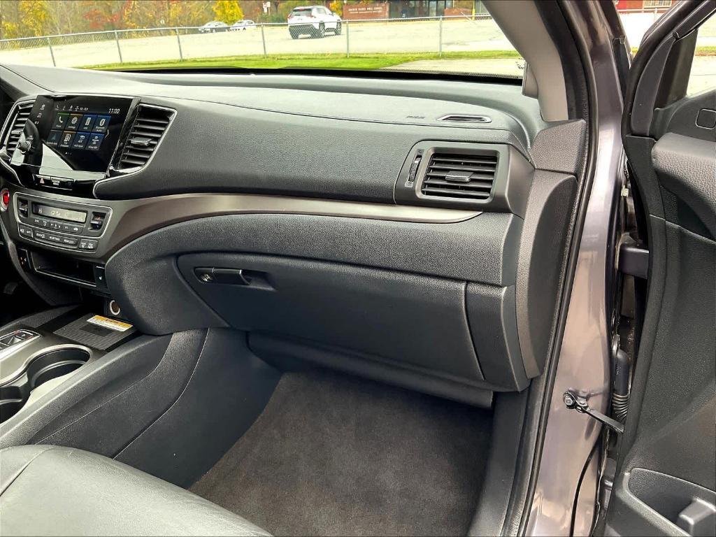 used 2022 Honda Pilot car, priced at $34,900