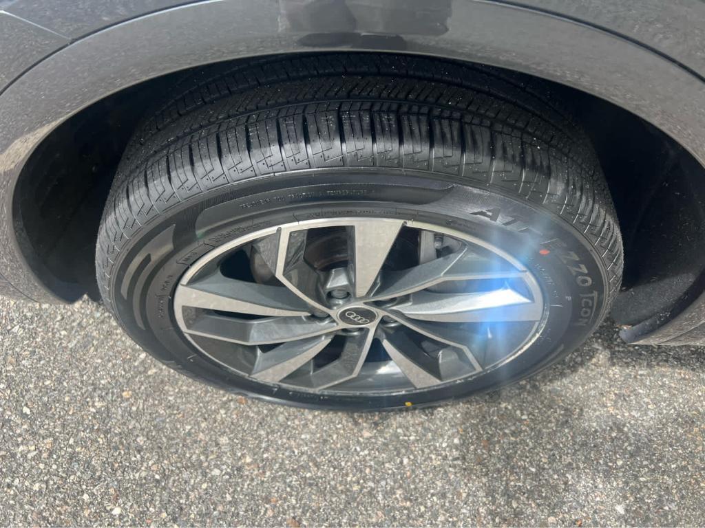 used 2021 Audi Q5 car, priced at $27,134