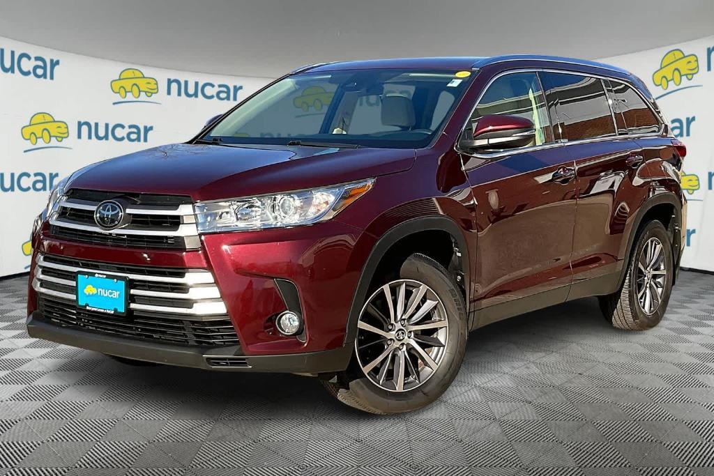 used 2019 Toyota Highlander car, priced at $25,277