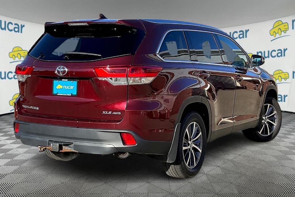 used 2019 Toyota Highlander car, priced at $25,277