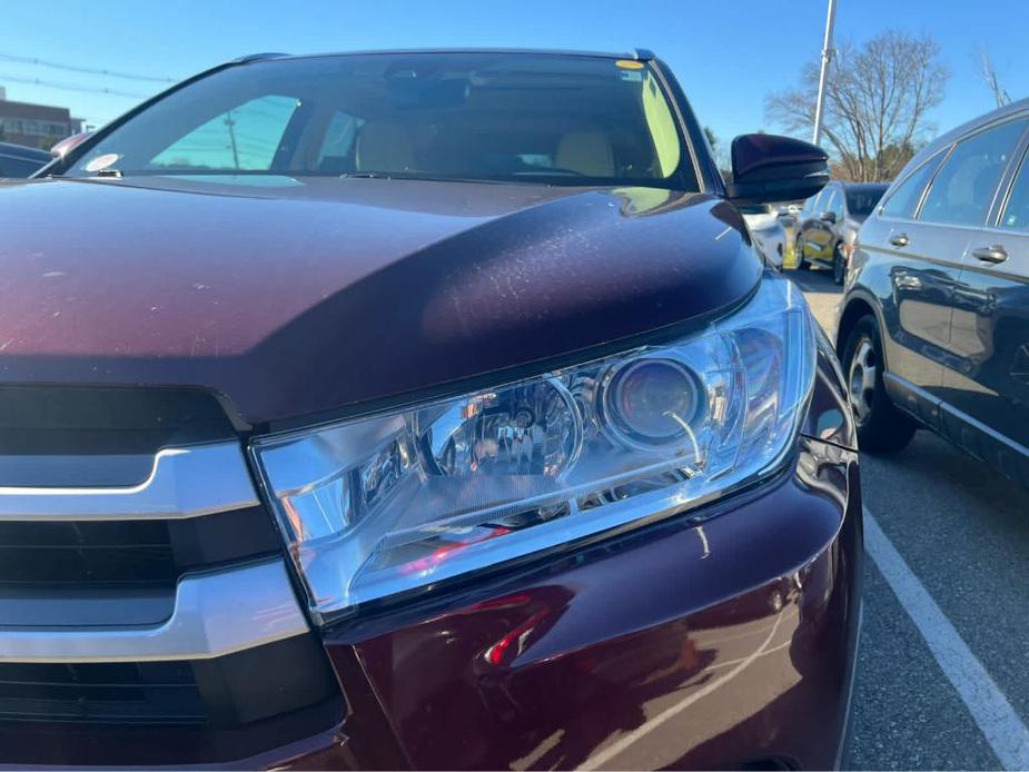 used 2019 Toyota Highlander car, priced at $27,763