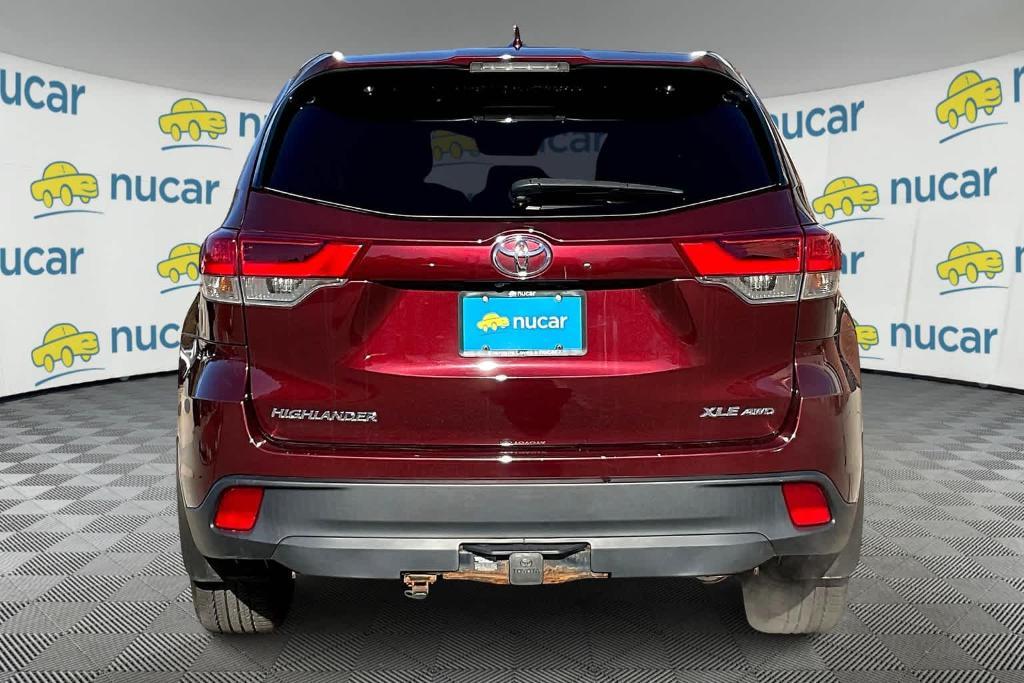 used 2019 Toyota Highlander car, priced at $25,277