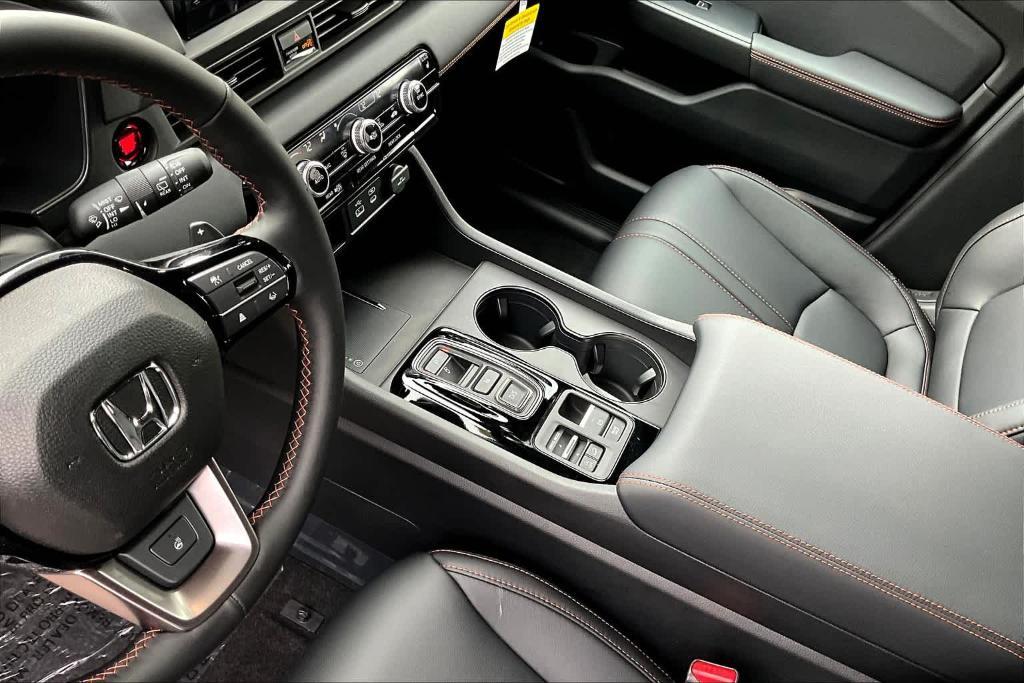 new 2025 Honda Pilot car, priced at $50,850