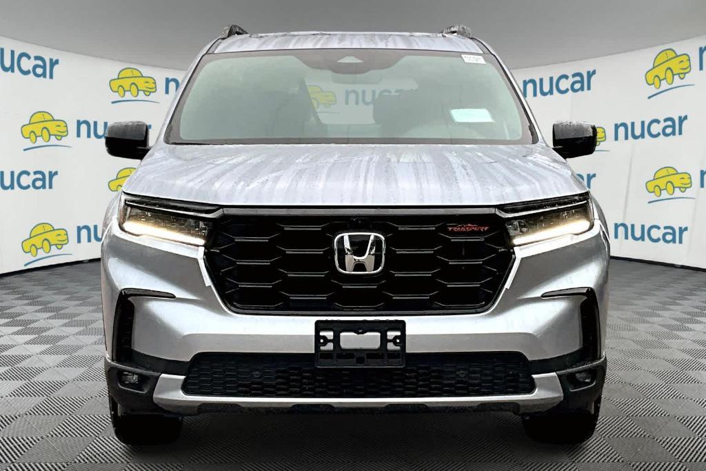 new 2025 Honda Pilot car, priced at $50,850