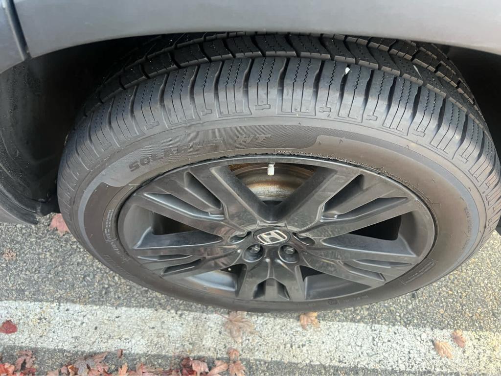 used 2022 Honda Pilot car, priced at $31,215