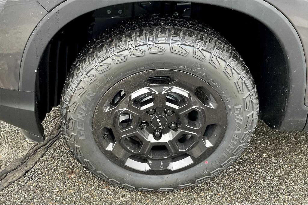 new 2025 Honda Ridgeline car, priced at $46,830