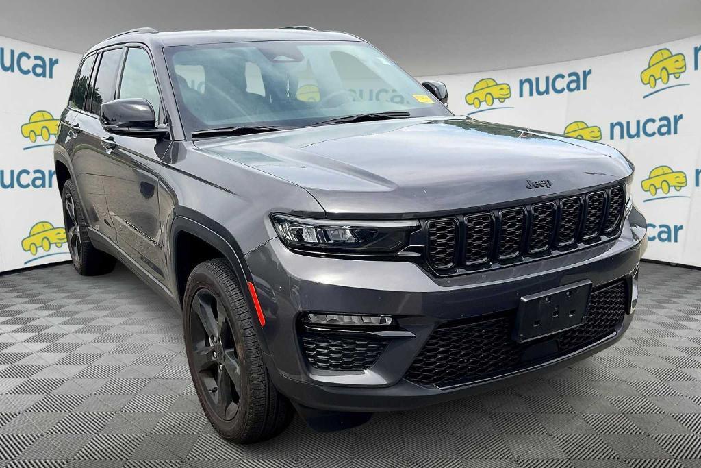 used 2024 Jeep Grand Cherokee car, priced at $42,313