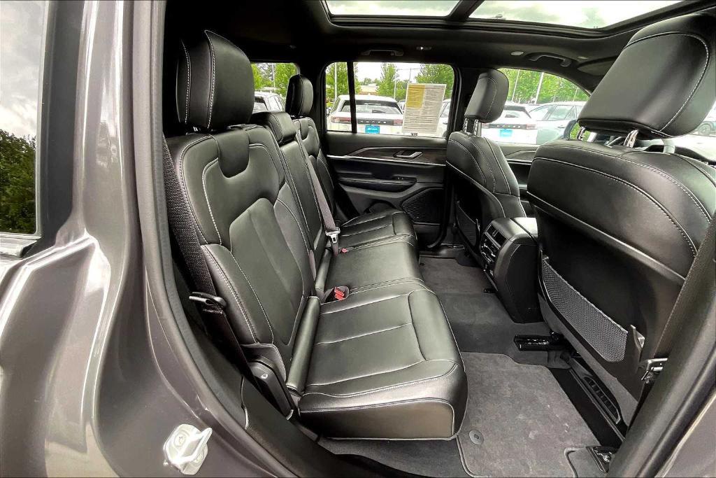 used 2024 Jeep Grand Cherokee car, priced at $40,128