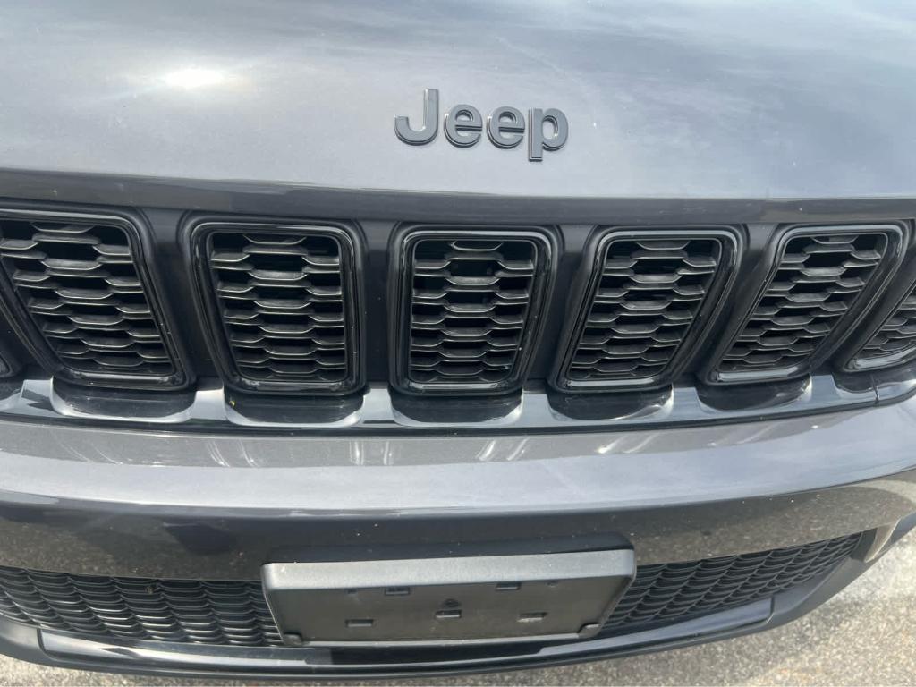 used 2024 Jeep Grand Cherokee car, priced at $42,313