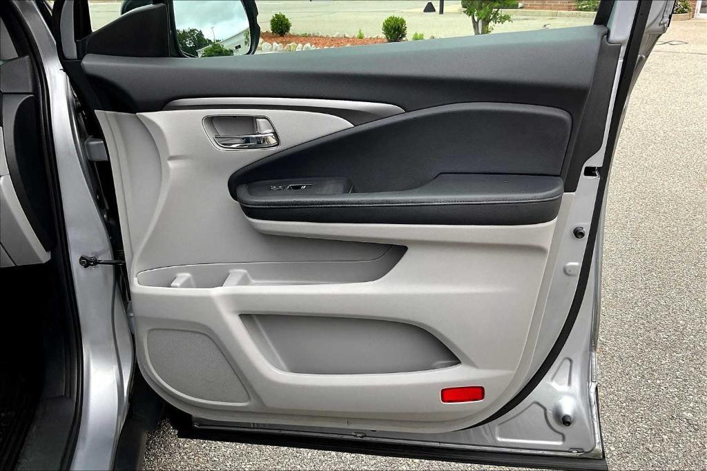 used 2017 Honda Pilot car, priced at $19,820