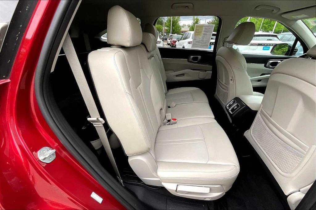 used 2021 Kia Sorento car, priced at $25,589