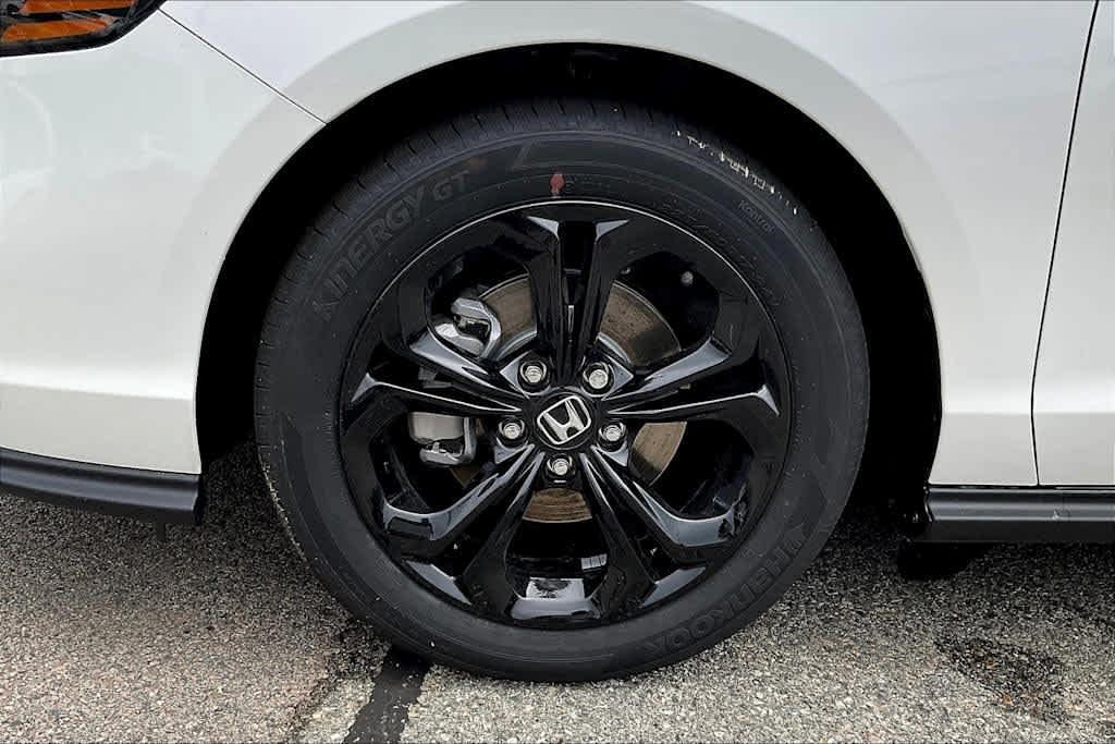 new 2025 Honda Accord car, priced at $32,165