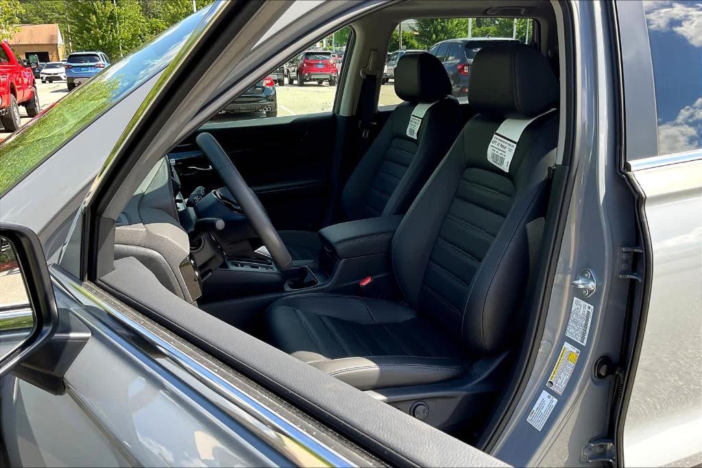 new 2025 Honda CR-V car, priced at $38,350