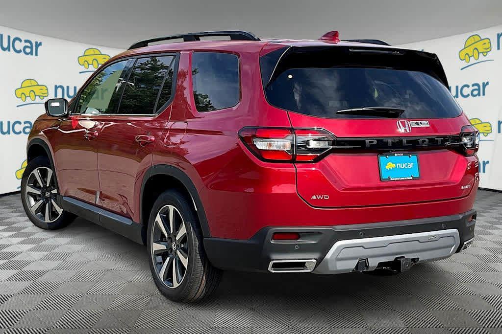 new 2025 Honda Pilot car, priced at $54,985