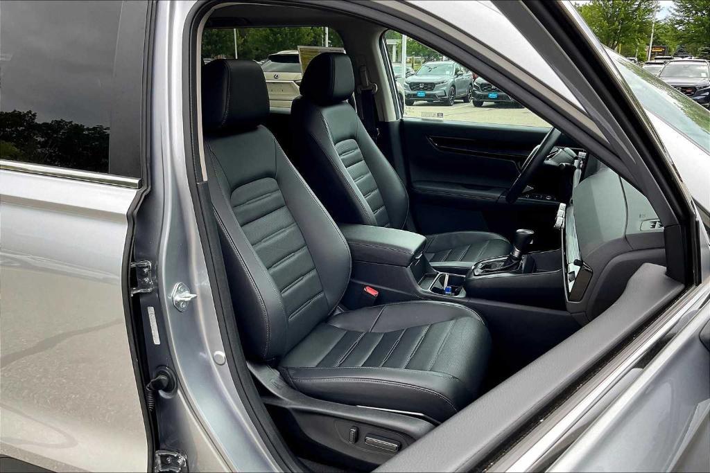 used 2023 Honda CR-V car, priced at $33,658