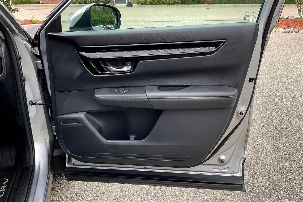 used 2023 Honda CR-V car, priced at $33,658