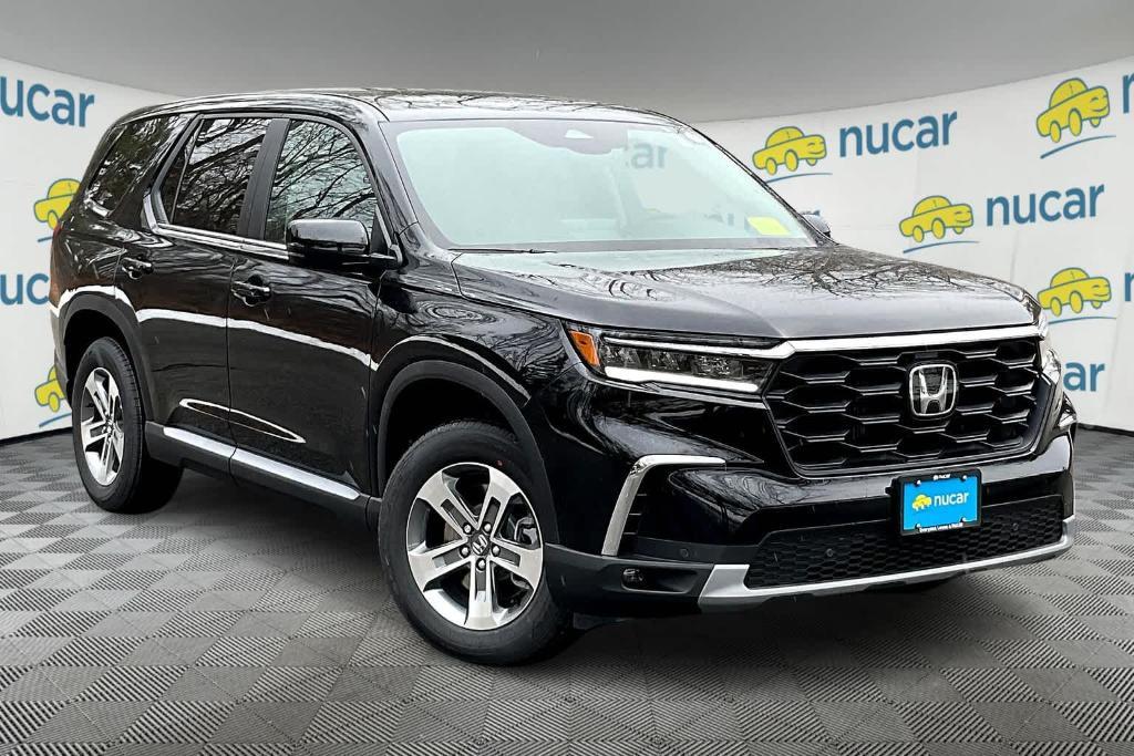 new 2025 Honda Pilot car, priced at $47,050