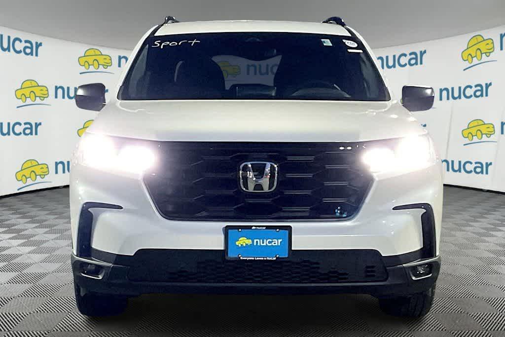 new 2025 Honda Pilot car, priced at $44,150