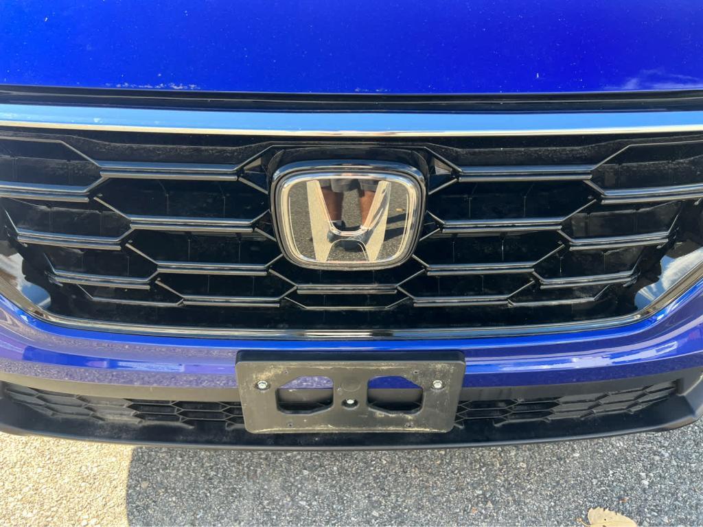 used 2023 Honda CR-V car, priced at $33,253