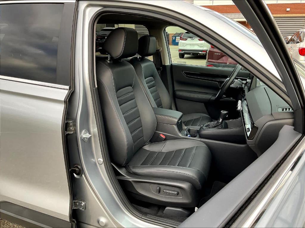 used 2023 Honda CR-V car, priced at $29,500