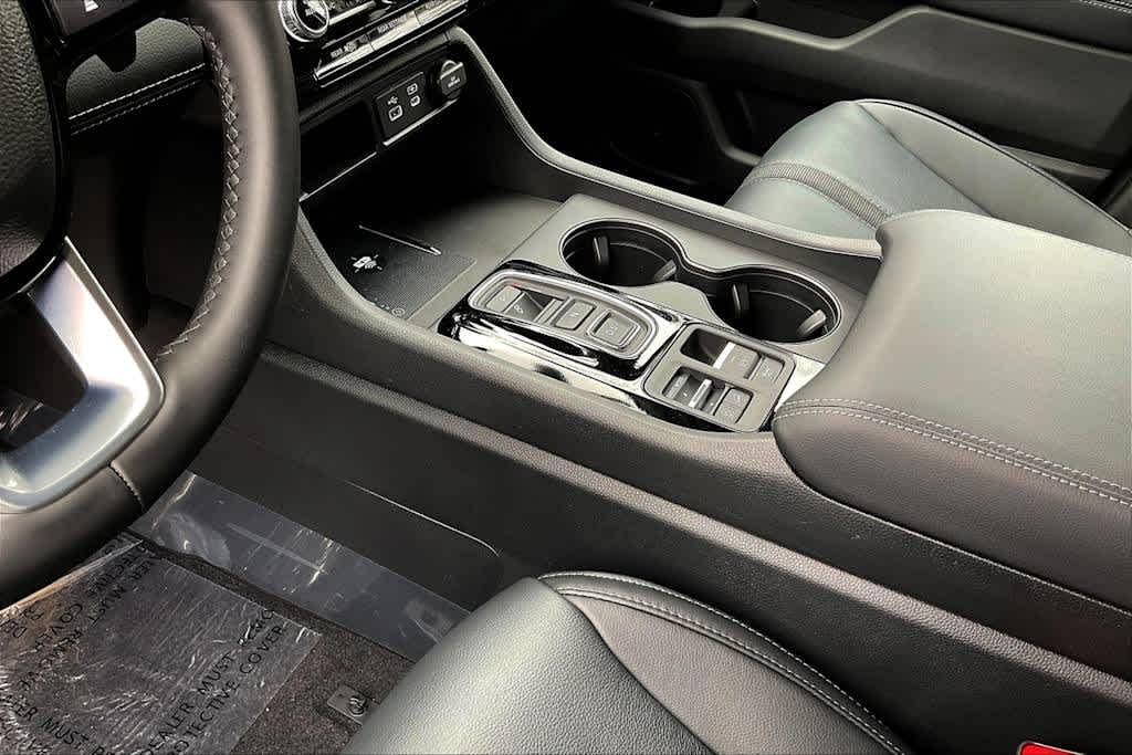 new 2025 Honda Pilot car, priced at $47,095