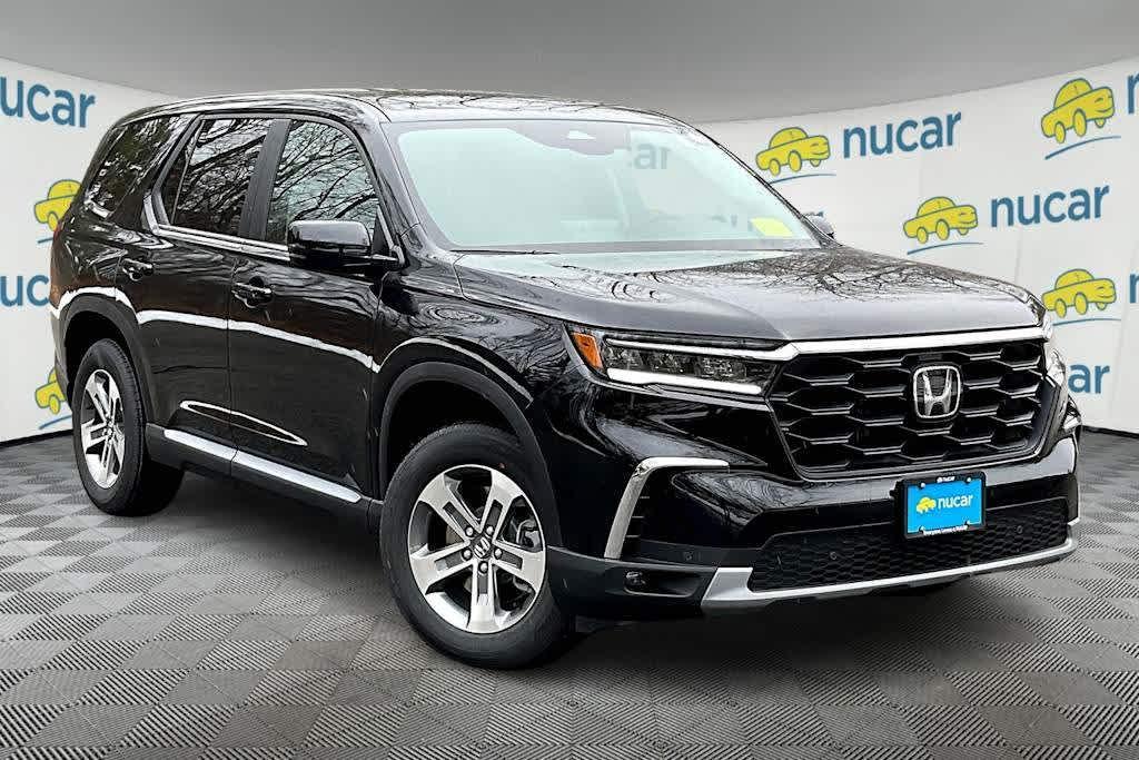 new 2025 Honda Pilot car, priced at $47,095