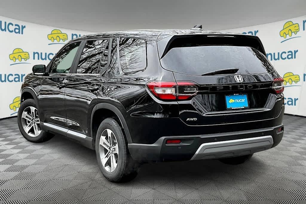 new 2025 Honda Pilot car, priced at $47,095