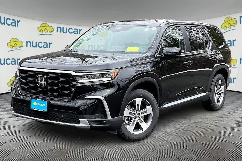 new 2025 Honda Pilot car, priced at $47,095
