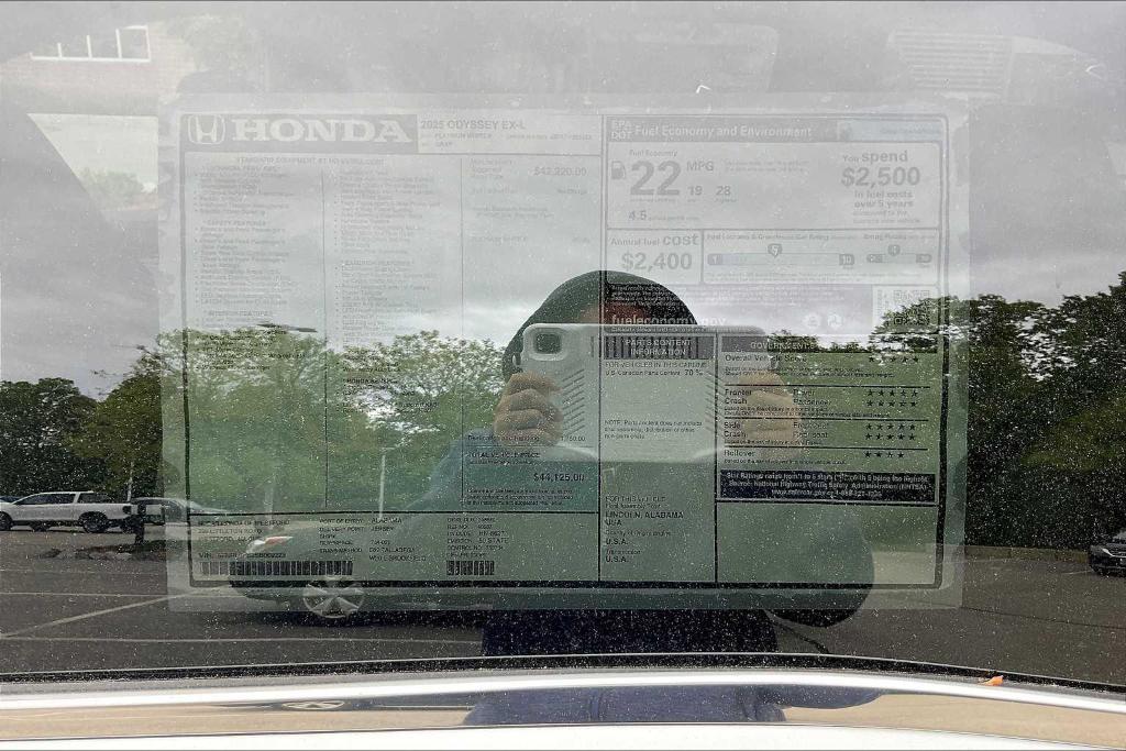 new 2025 Honda Odyssey car, priced at $44,125