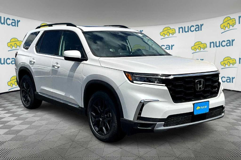 new 2025 Honda Pilot car, priced at $53,405