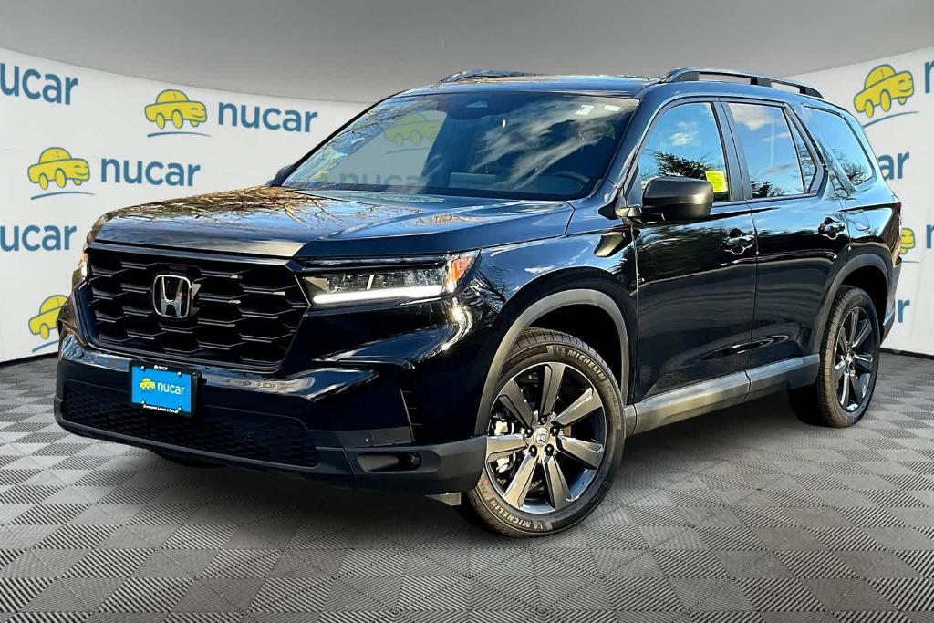 new 2025 Honda Pilot car, priced at $43,695