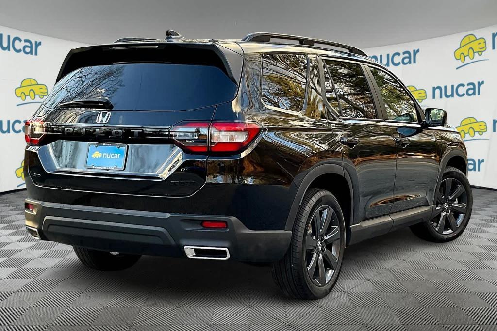 new 2025 Honda Pilot car, priced at $43,695